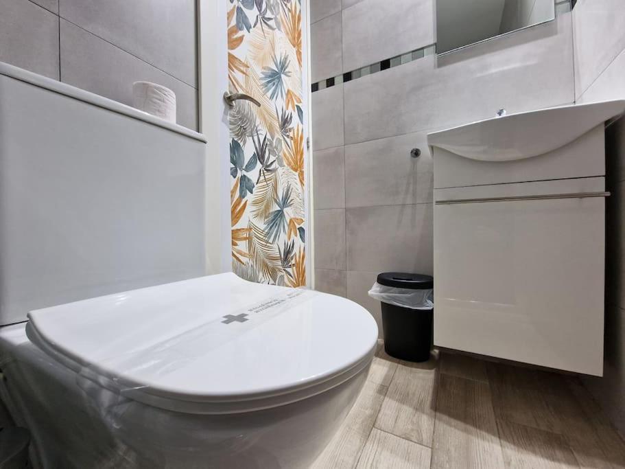 Апартаменты Mediodia Chica Apartamento Tipo Loft En La Latina Мадрид Экстерьер фото